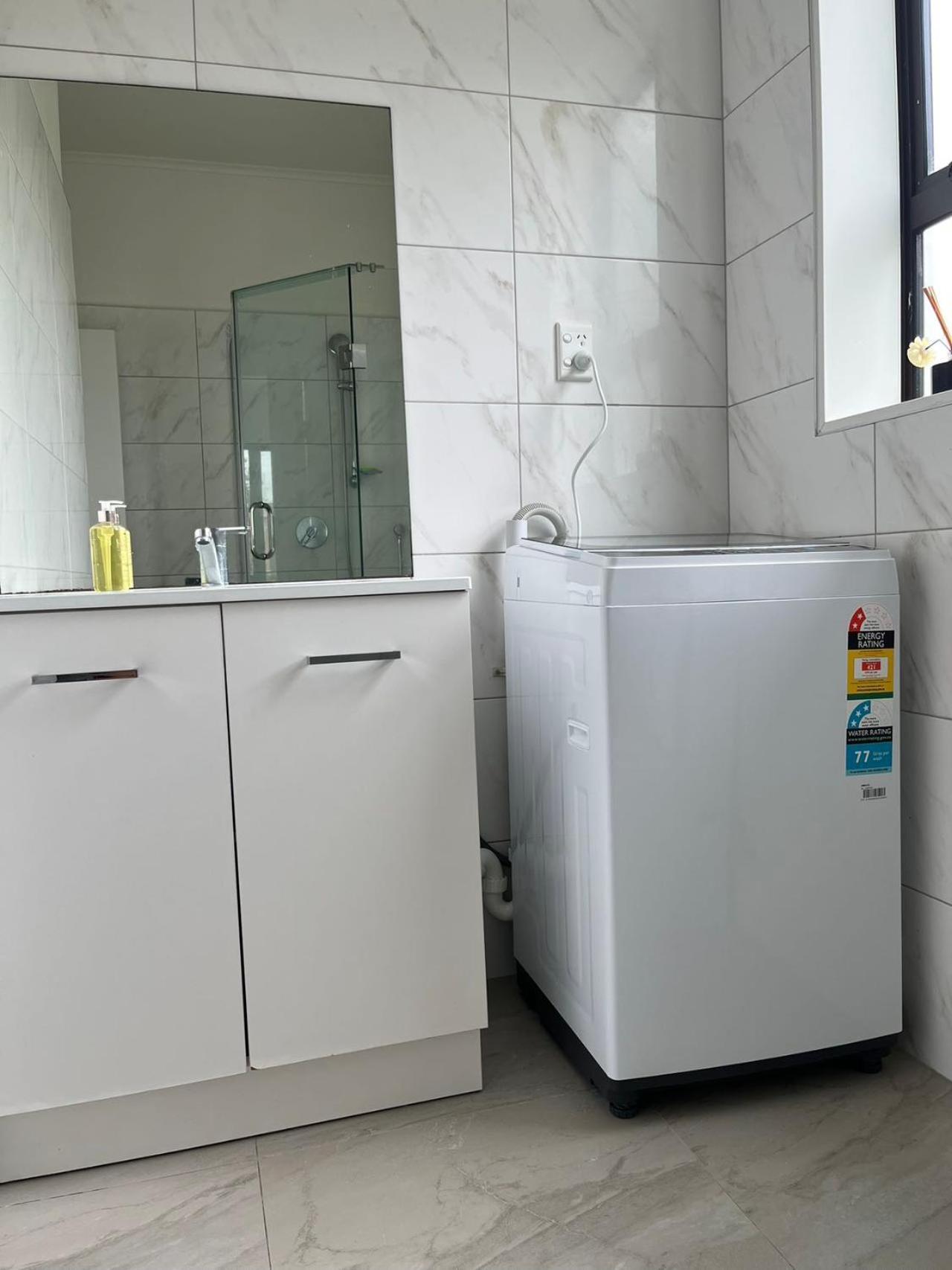 Totara Vale, Free Coffee, Parking And Wifi, Near Glenfield Mall And Highway 18,1 Окленд Екстер'єр фото